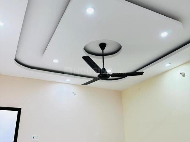 1 BHK Independent House in Sarojini Nagar for resale Kanpur Road. The reference number is 16991265