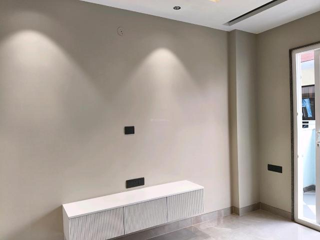 1 BHK Independent House in Sector 105 for resale Gurgaon. The reference number is 20577897