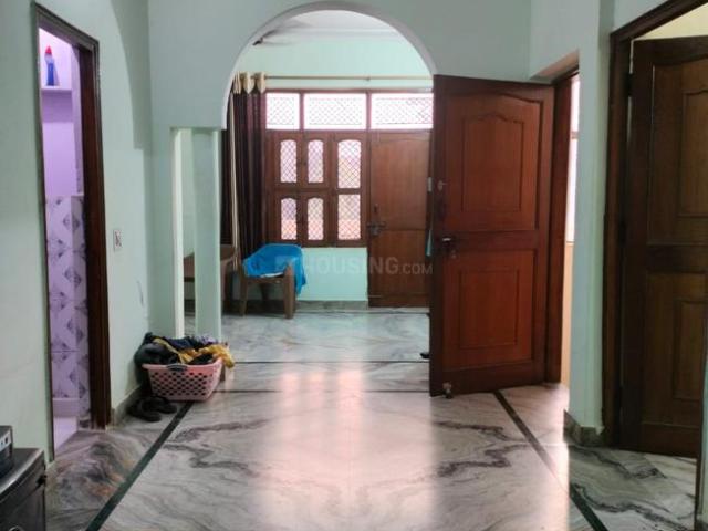 1 BHK Independent House in Sector 10A for rent Gurgaon. The reference number is 20279753