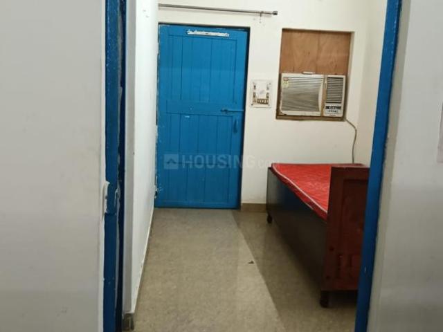 1 BHK Independent House in Sector 11 for rent Noida. The reference number is 19144615