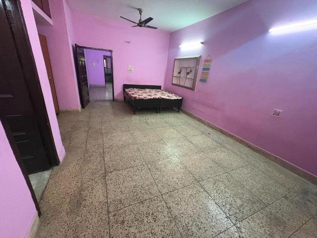 1 BHK Independent House in Sector 20 for rent Noida. The reference number is 20415215