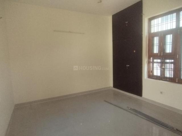 1 BHK Independent House in Sector 21D for rent Faridabad. The reference number is 20436176