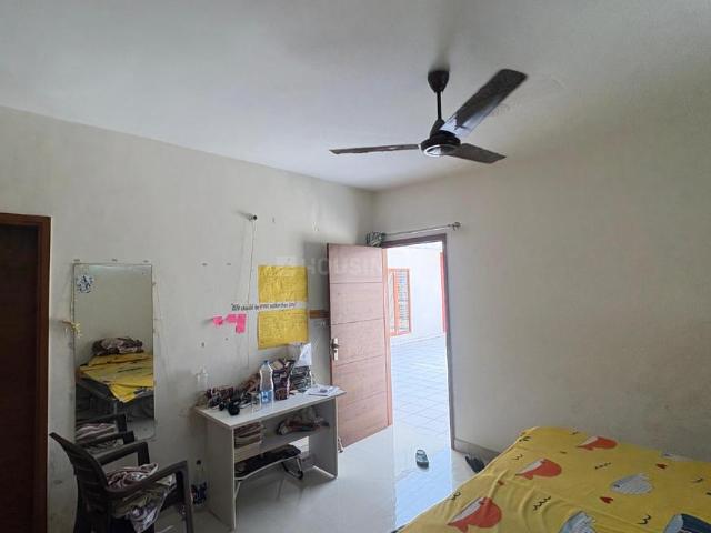 1 BHK Independent House in Sector 22 for rent Gurgaon. The reference number is 20398454