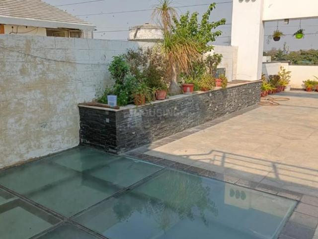 1 BHK Independent House in Sector 26 for rent Noida. The reference number is 20309286