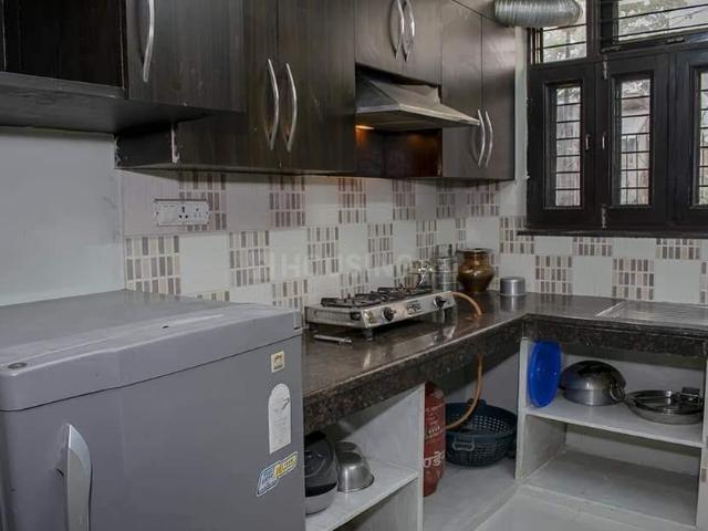 1 BHK Independent House in Sector 30 for rent Noida. The reference number is 20777855