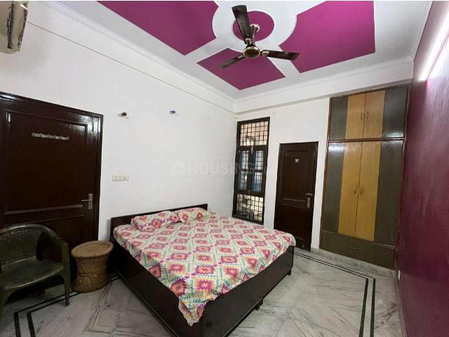 1 BHK Independent House in Sector 37 for rent Noida. The reference number is 19988452