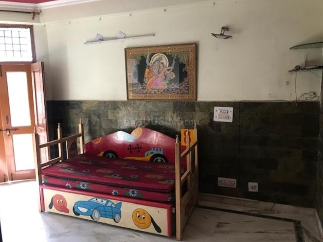 1 BHK Independent House in Sector 41 for rent Noida. The reference number is 20449416