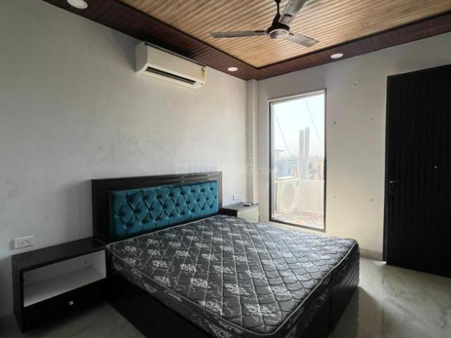 1 BHK Independent House in Sector 43 for rent Gurgaon. The reference number is 19878121