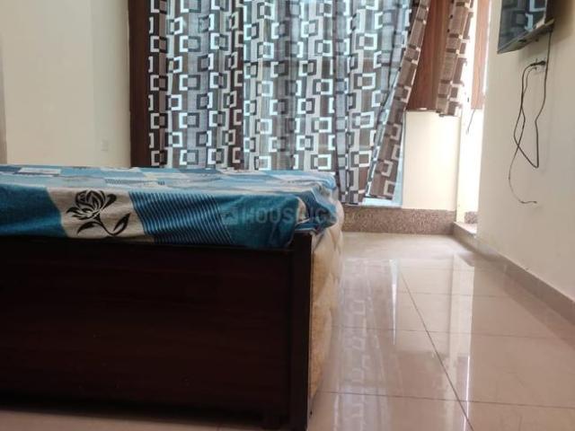 1 BHK Independent House in Sector 43 for rent Gurgaon. The reference number is 20292119