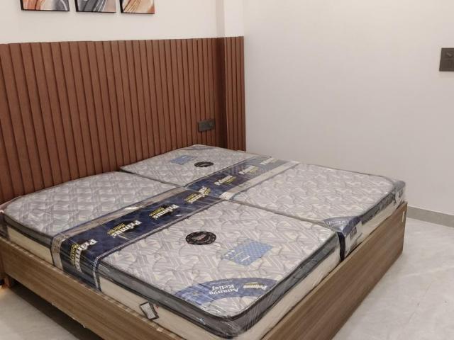1 BHK Independent House in Sector 43 for rent Gurgaon. The reference number is 20638063