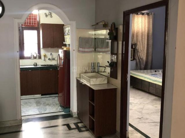 1 BHK Independent House in Sector 4 for rent Gurgaon. The reference number is 20704603