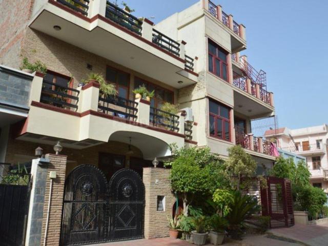 1 BHK Independent House in Sector 5 for rent Gurgaon. The reference number is 19940705