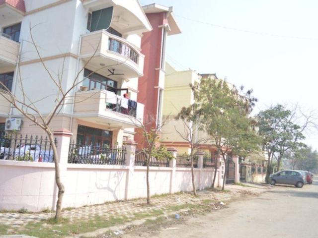 1 BHK Independent House in Sector 5 for rent Gurgaon. The reference number is 20661283