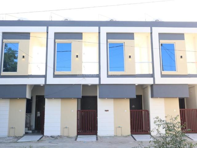 1 BHK Independent House in Silver Park Colony for resale AB Bypass Road. The reference number is 17539150