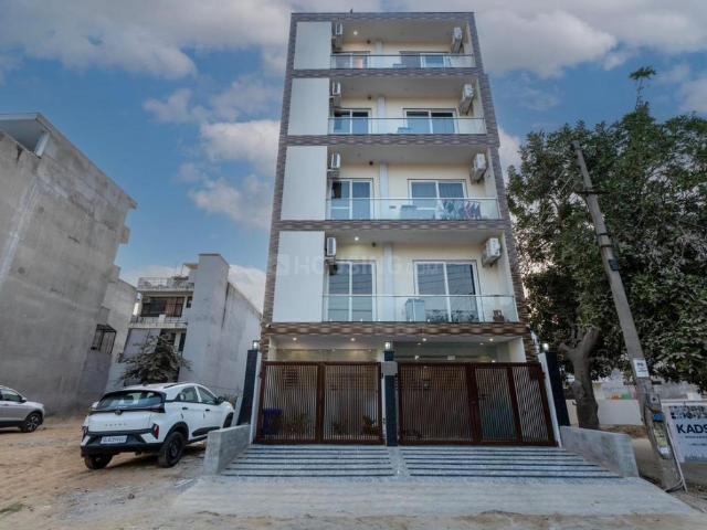1 BHK Studio in Sector 43 for rent Gurgaon. The reference number is 20888420