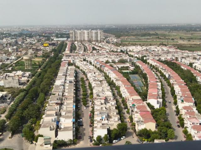 1 BHK Studio in Surajpur for rent Greater Noida. The reference number is 20978755