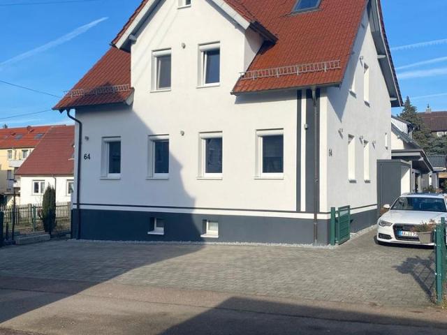 1 bis 2 Familienhaus Kernsaniert Voll Isoliert mit Wärmepumpe