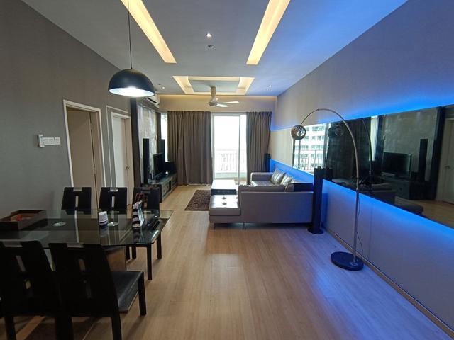 1 Borneo Apartment