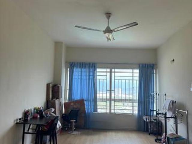 1 Borneo condo corner