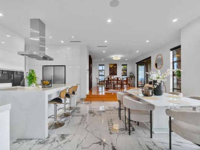 1 Bounty Road, Long Bay, North Shore City