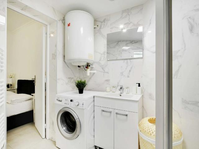 1 BR apartment quiet & refurbished, Paris Amsterdam Apartments for Rent