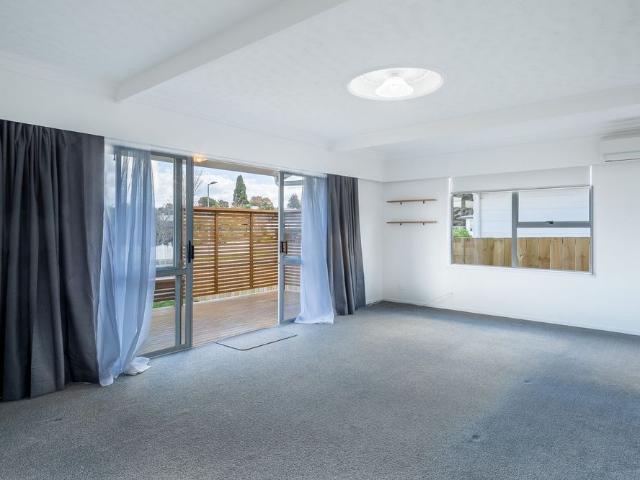 1 Bradley Place
