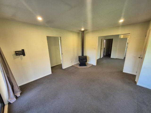 1 Breton Common, Rolleston