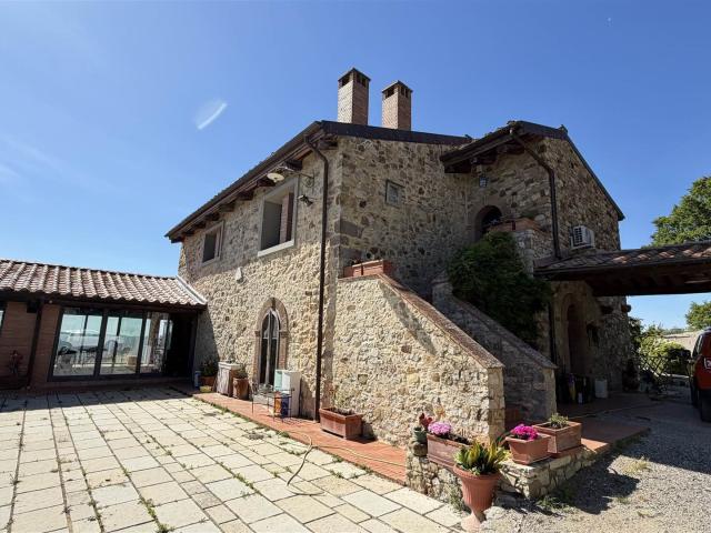 1 Camera da Letto Appartamento Toscana In Vendita A1. 180m² Scansano