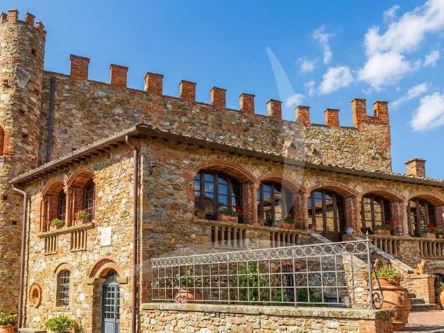 1 Camera da letto Castello rustico Toscana In vendita. 1000m² Bucine
