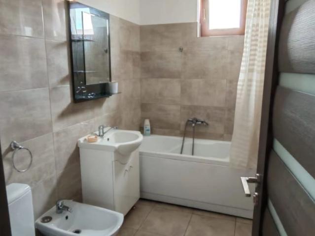 1 camera, decomandat, 44 mp, de inchiriat apartament in zona Calea Romanului, Cartier Tei / Stamatin, Cod 162503