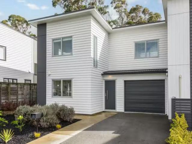 1 Cartographer Way, Whitby, Porirua City
