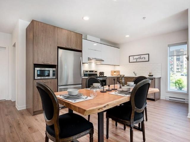 1 ch + Boudoir 3 1/2+ à louer à Brossard