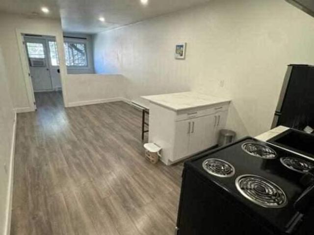1 CH 1 SDB Montréal $1,195 /mo