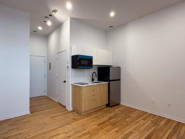 1 CH 1 SDB Montréal $1,195 /mo