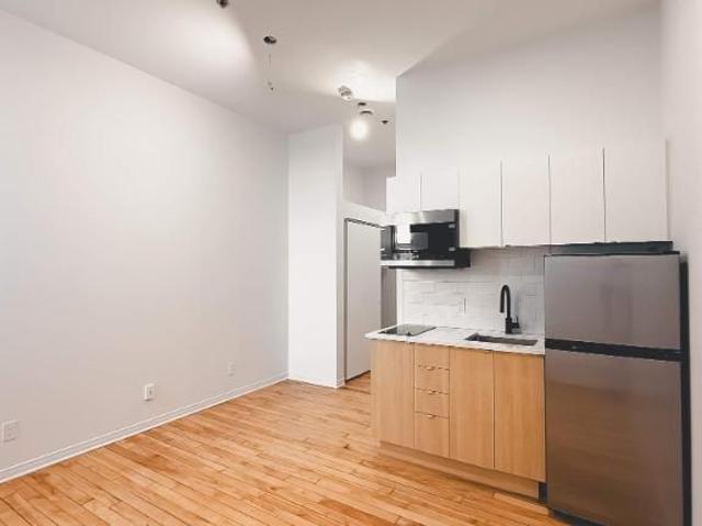 1 CH 1 SDB Montréal $1,195 /mo