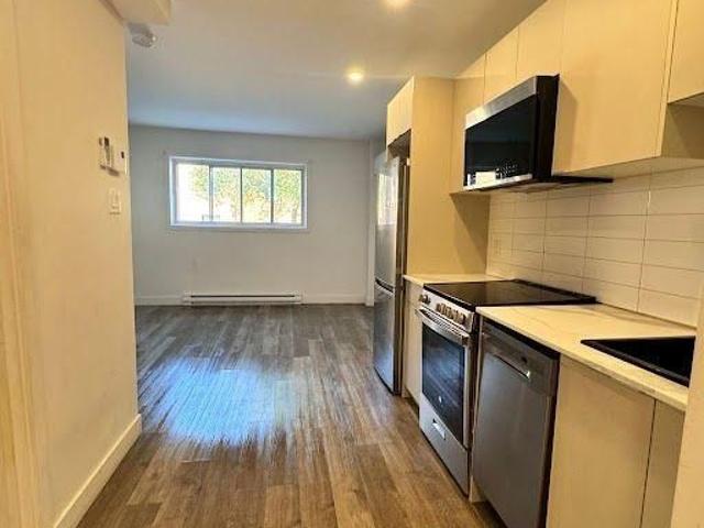 1 CH 1 SDB Montreal $1,199 /mo