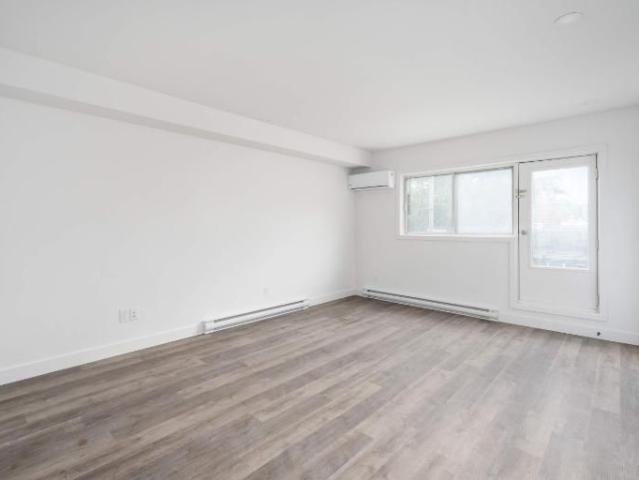 1 CH 1 SDB Montréal $1,245 /mo
