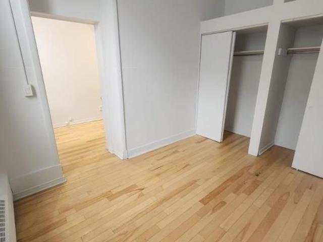 1 CH 1 SDB Montréal $1,245 /mo