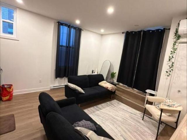 1 CH 1 SDB Montréal $1,300 /mo