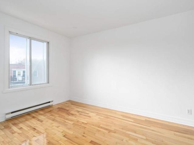 1 CH 1 SDB Montréal $1,399 /mo