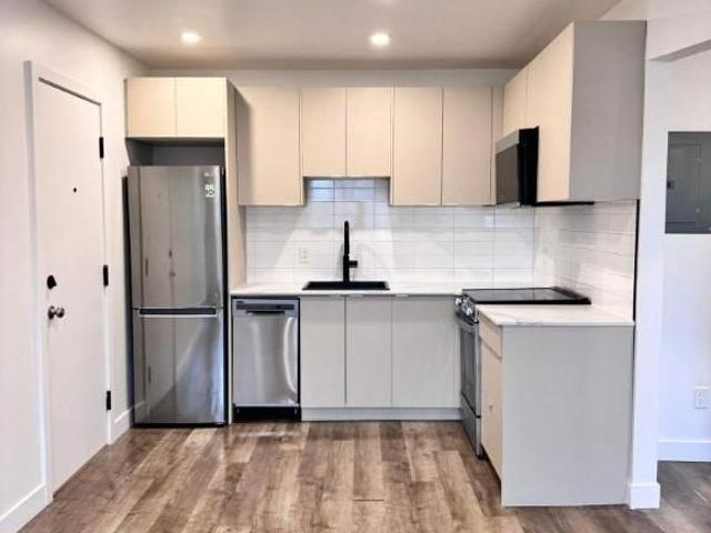 1 CH 1 SDB Montreal $1,445 /mo