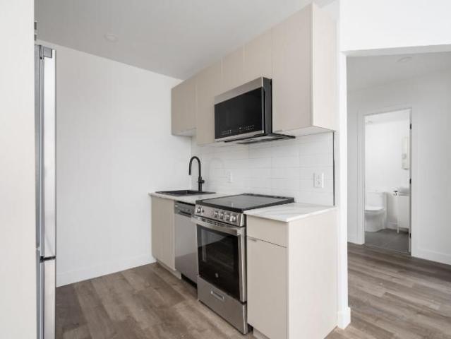 1 CH 1 SDB Montreal $1,445 /mo