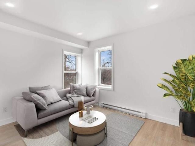 1 CH 1 SDB Montréal $1,685 /mo