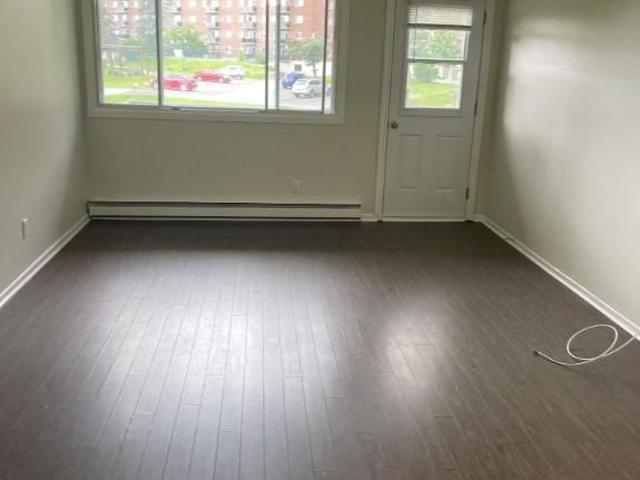 1 CH 1 SDB Gatineau $1,249 /mo