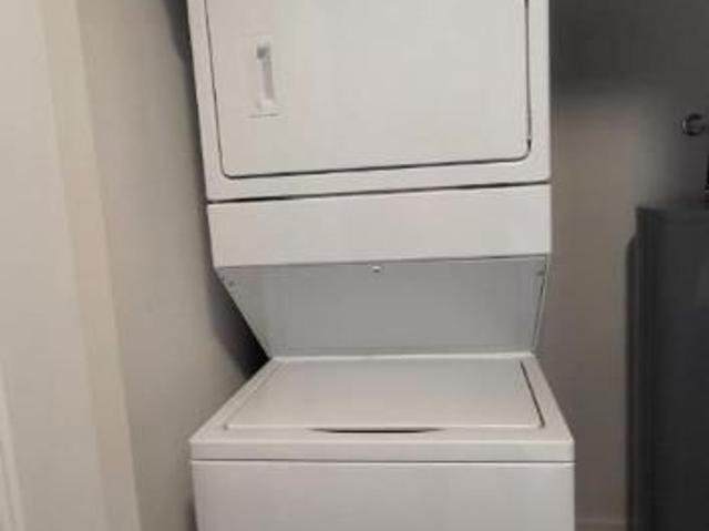 1 CH 1 SDB Gatineau $1,910 /mo