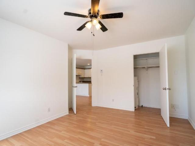 1 CH 1 SDB Saint Charles Borromée $916 /mo