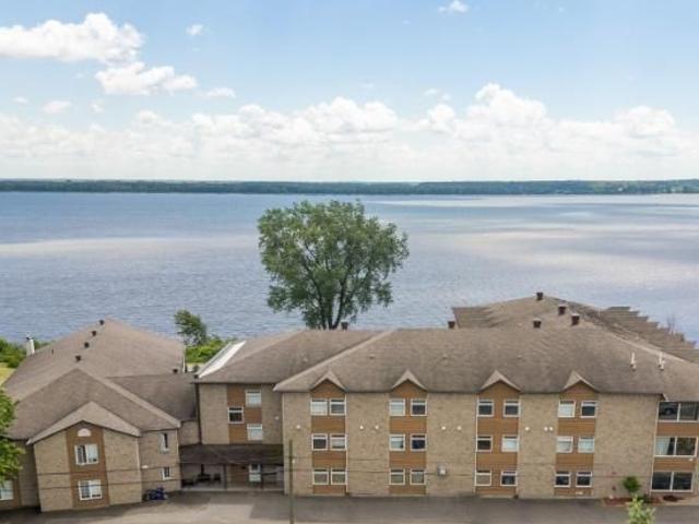 1 CH 1 SDB Trois Rivières $740 /mo