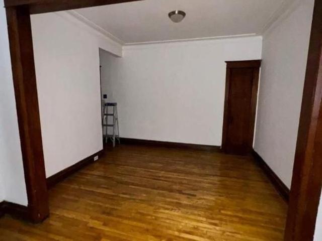 1 CH 1 SDB Westmount $1,195 /mo