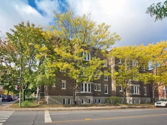 1 CH 1 SDB Westmount $1,595 /mo