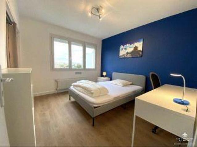 1 chambre dispo dans belle coloc 77m²